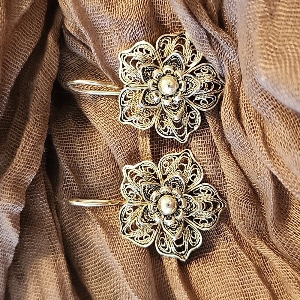 Silver Flower Earrings, 925 Sterling Silver Handmade Artisan Crafted Filigree